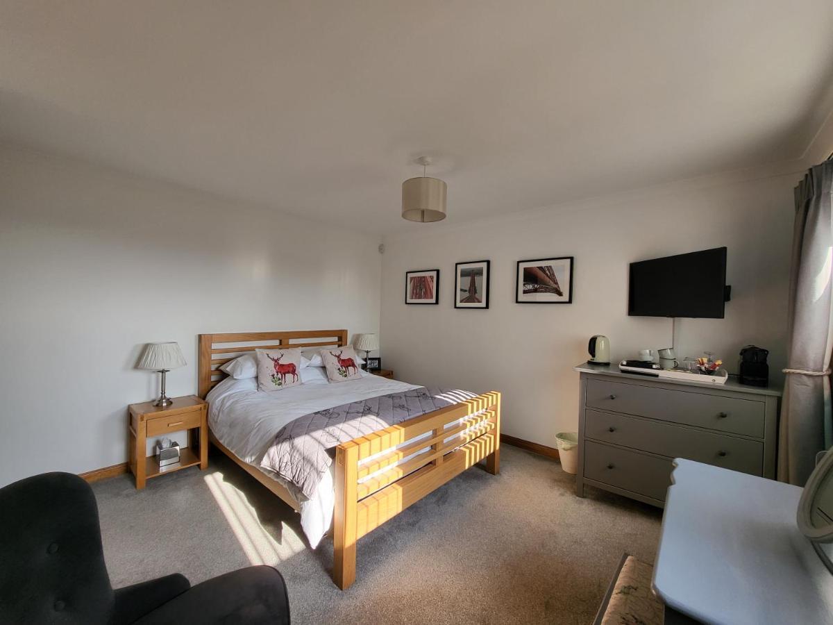 던펌린 Bay And Bridge B&B 외부 사진