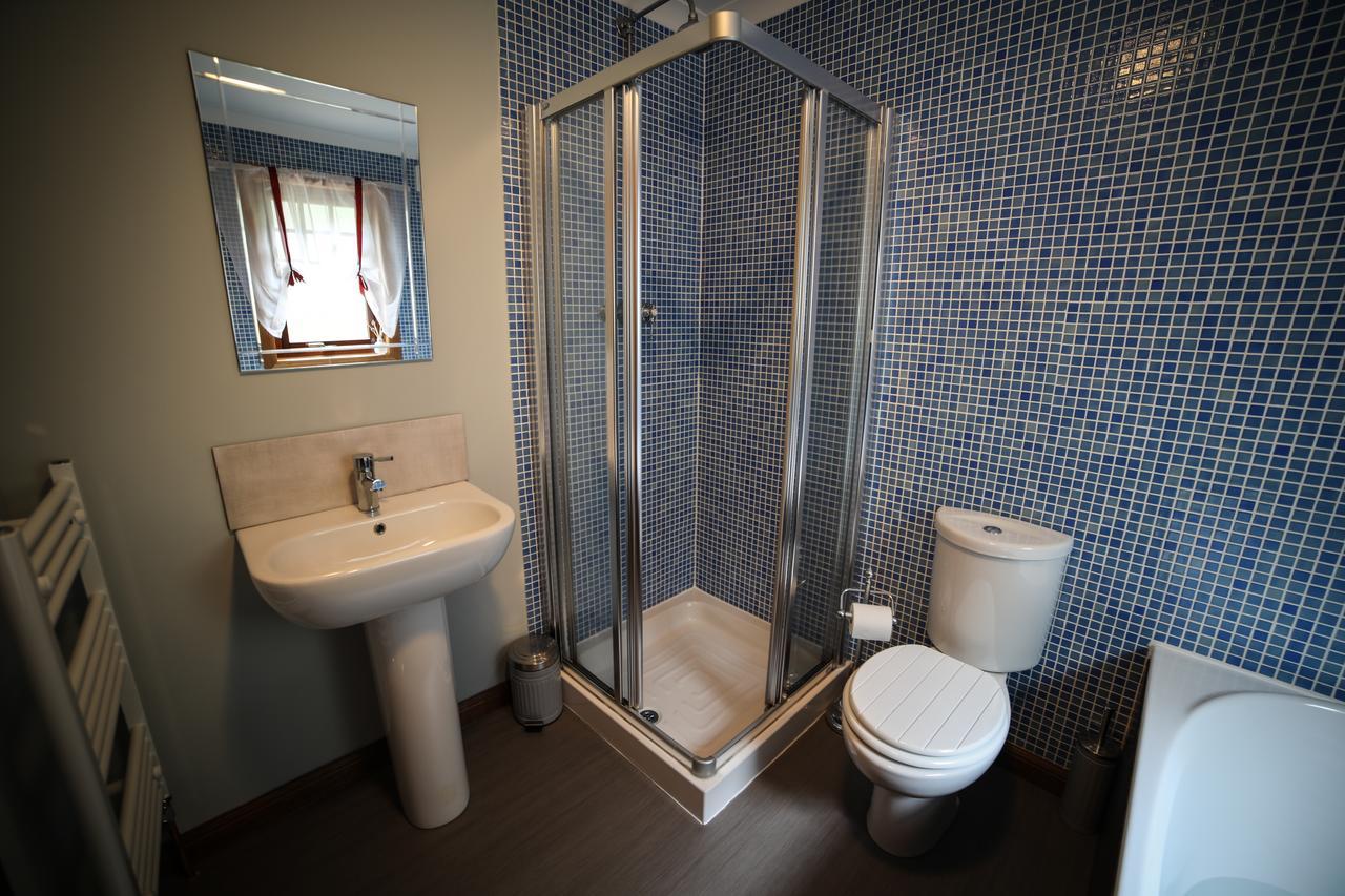 던펌린 Bay And Bridge B&B 외부 사진